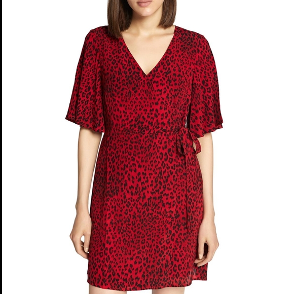Sanctuary Dresses & Skirts - NWT Sanctuary Red Leopard print short sleeve v-neck tie wrap dress, size large